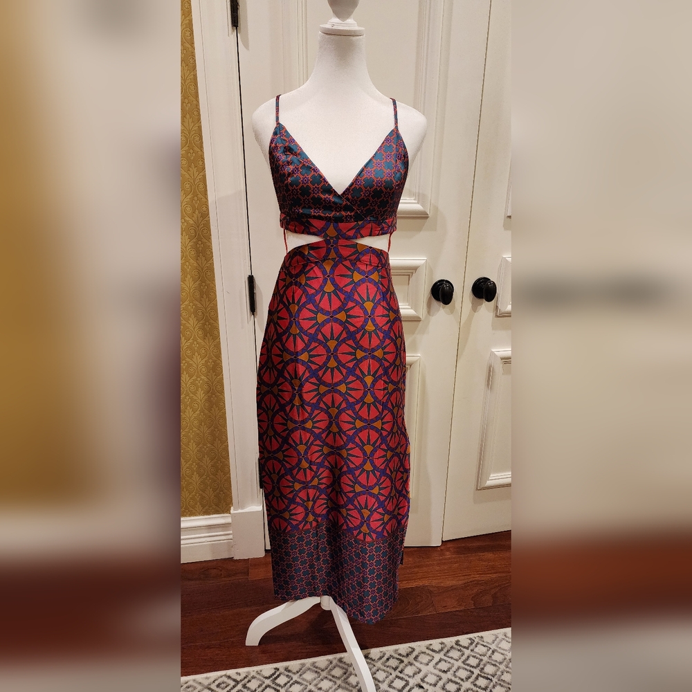 HOUSE OF HARLOW CUT OUT MAXI DRESS